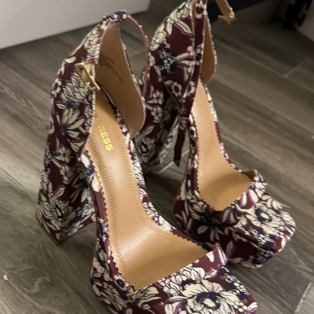 Express Burgundy Floral Women's Heels